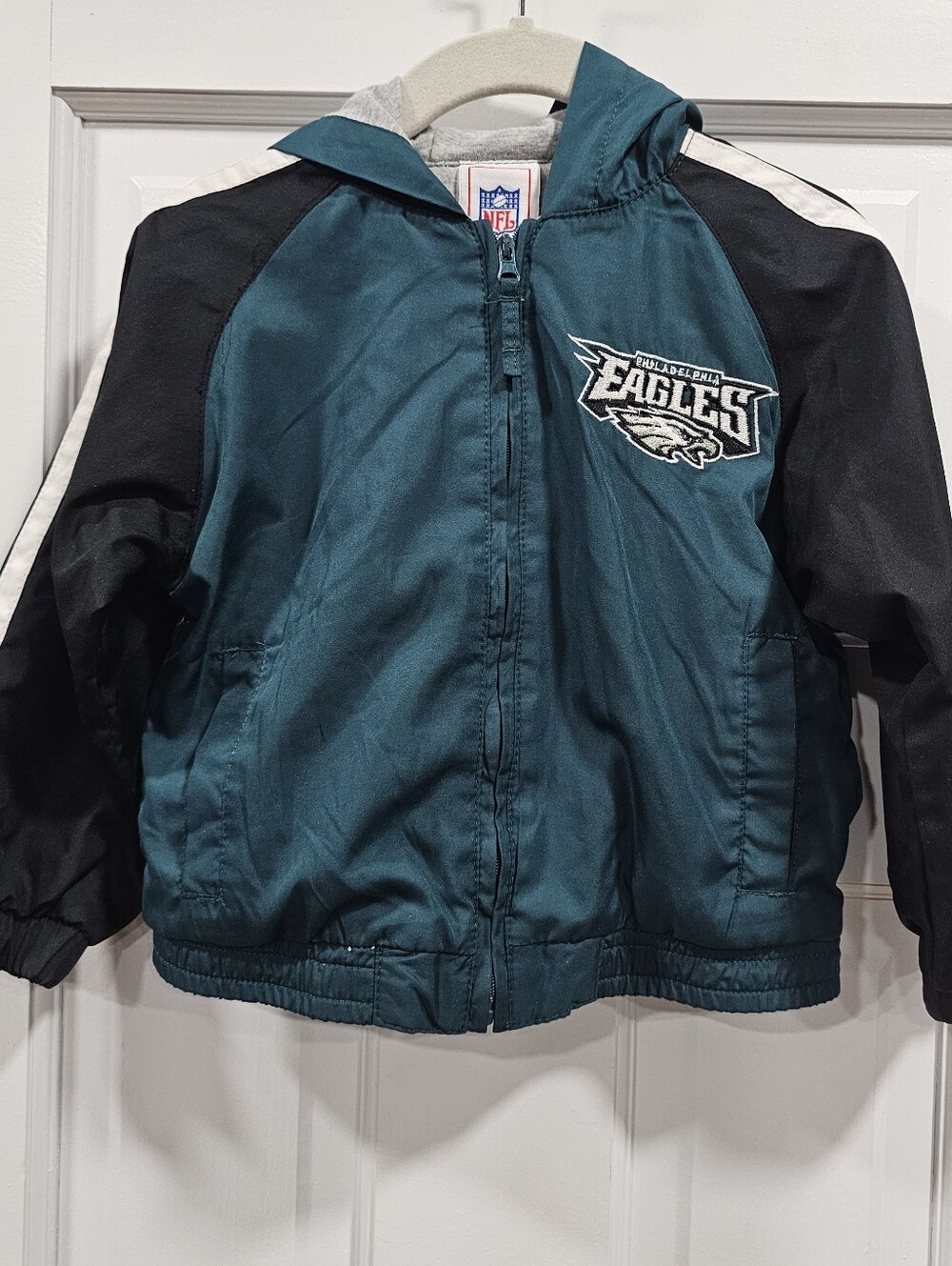 Vintage Official NFL Philadelphia Eagles Toddler Hooded Windbreaker Jacket 24M